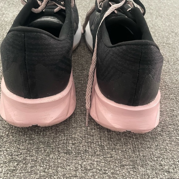 ASICS Roadblast Running Shoes - Picture 6 of 8